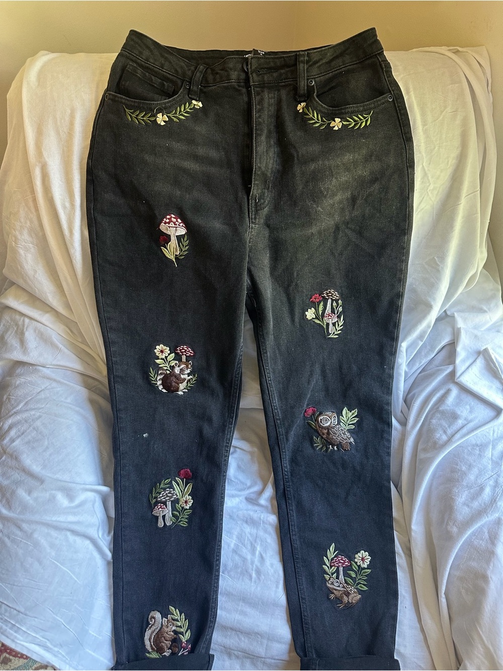 Hot Topic Black Skinny Jeans with Forest Embroidery